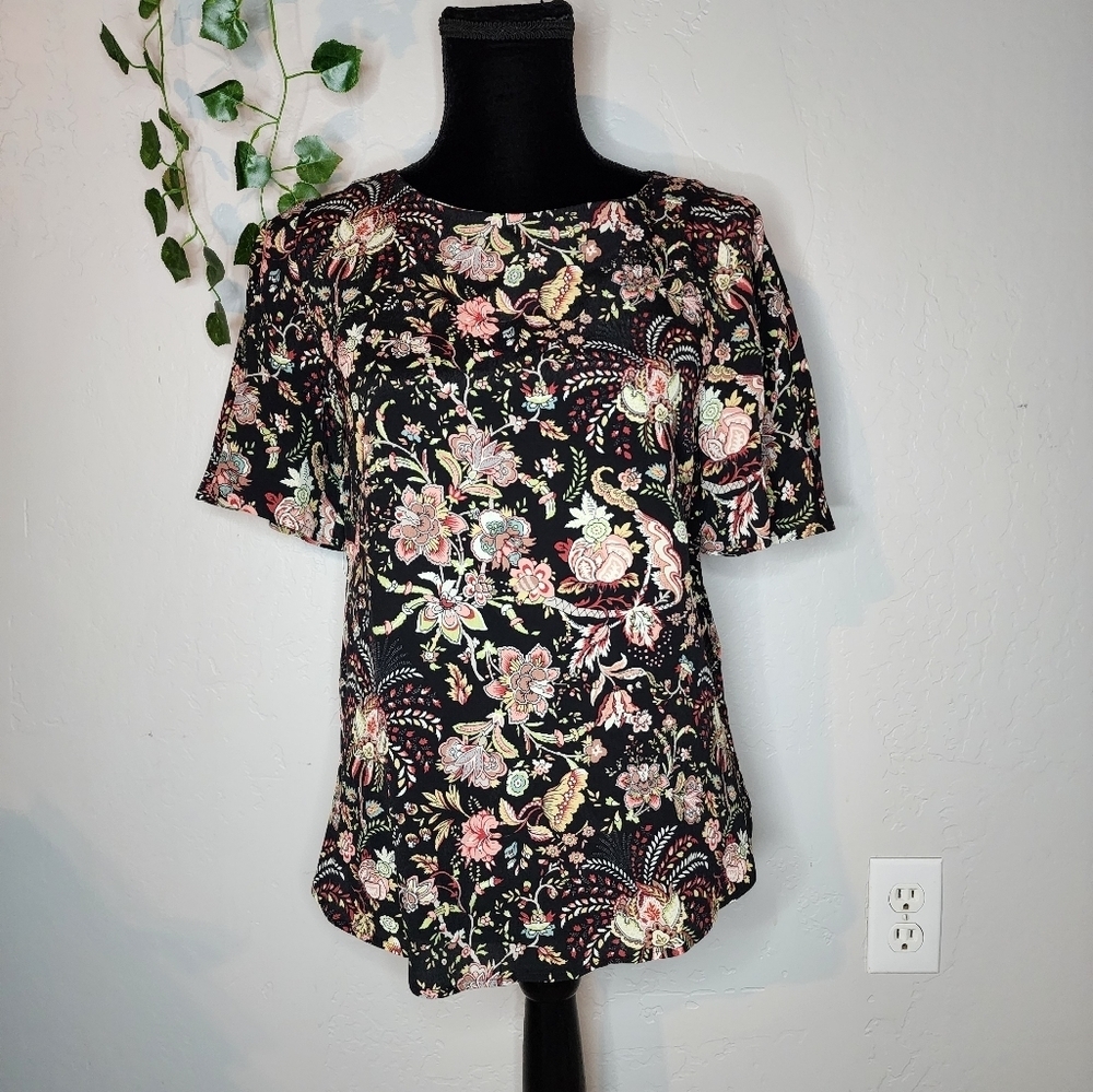 H&M Black Floral‎ Ruffle Sleeve Blouse Size 4